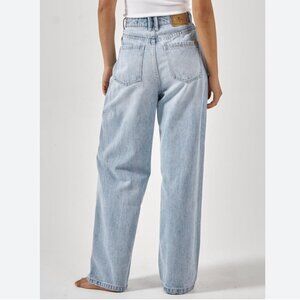 THRILLS Sabina Barrel Straight Leg High Rise Jeans Light Wash 2 / 25"